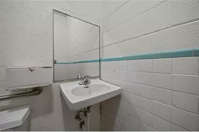 201 Fourth Street, Walnut Cove, NC 27052 - Photo 30