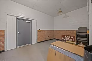 201 4th St, Walnut Cove, NC 27052 - Photo 26