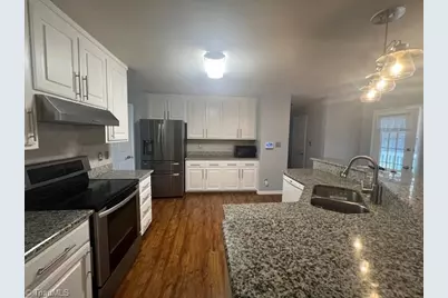 2707 Blockhouse Court, Jamestown, NC 27282 - Photo 6