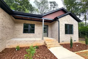 479 Hopkins Rd, Kernersville, NC 27284 - Photo 2