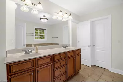 8916 Grove Park Drive, Oak Ridge, NC 27310 - Photo 16