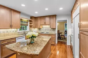 1109 Westridge Rd, Greensboro, NC 27410 - Photo 8