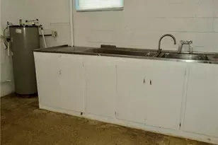 609 Winstead St, Reidsville, NC 27320 - Photo 14