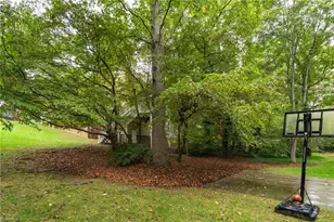 18 Creekstone Ct, Greensboro, NC 27407 - Photo 30