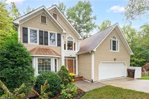 18 Creekstone Ct, Greensboro, NC 27407 - Photo 2