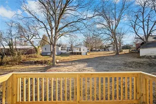 107 College St, Thomasville, NC 27360 - Photo 6