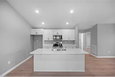 107 College Street, Thomasville, NC 27360 - Photo 20