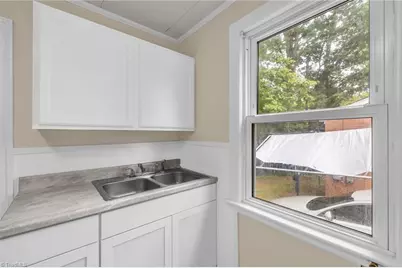 905 Mint Avenue, High Point, NC 27260 - Photo 12