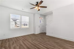 109 Indian Wls Ct, Harmony, NC 28634 - Photo 2