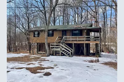 217 Lakeview Drive E, Thomasville, NC 27360 - Photo 1