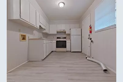 725 Scientific Street, High Point, NC 27260 - Photo 2