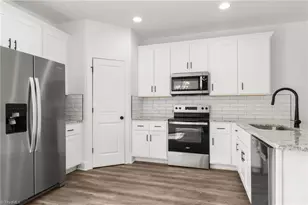 115 Indian Wls Ct, Harmony, NC 28634 - Photo 10