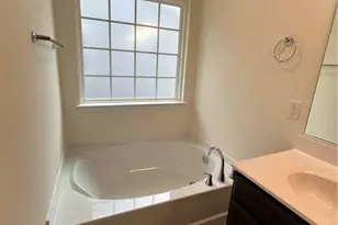 3520 Wilcox Ct, Greensboro, NC 27405 - Photo 18
