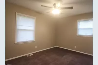 3878 Pembrooke Road, Winston-Salem, NC 27106 - Photo 8