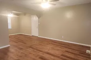 3878 Pembrooke Rd, Winston-Salem, NC 27106 - Photo 2