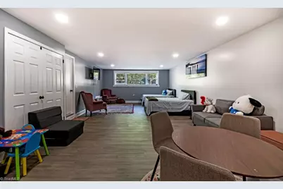 300 Edgedale Drive, High Point, NC 27262 - Photo 36