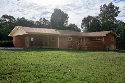 207 Forest Drive, Graham, NC 27253 - Photo 4