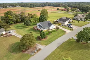 1629 Alyece Ct, Burlington, NC 27215 - Photo 28