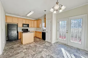 4445 Baylor St, Greensboro, NC 27455 - Photo 6