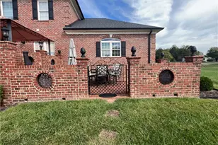 113 Lakeview Dr, State Road, NC 28621 - Photo 8