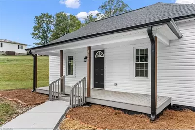 212 Bluemont Road, Mount Airy, NC 27030 - Photo 4