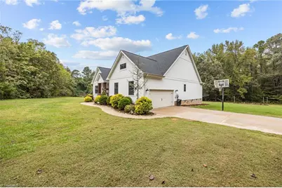 2201 Broken Arrow Lane, Elon, NC 27244 - Photo 38