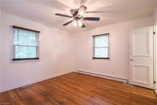 5405 Fieldswood Dr, Greensboro, NC 27406 - Photo 18