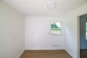 310 Sedge Garden Rd, Kernersville, NC 27284 - Photo 22