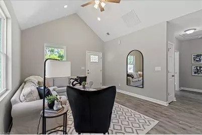 504 Fayetteville Avenue, Statesville, NC 28677 - Photo 6