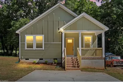 504 Fayetteville Avenue, Statesville, NC 28677 - Photo 2