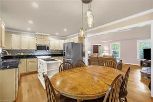 247 Bobwhite Dr, Reidsville, NC 27320 - Photo 10