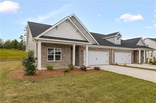 201 Creekside Ter, Clemmons, NC 27012 - Photo 2