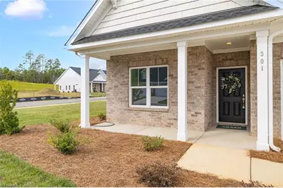 301 Beeson Court, Clemmons, NC 27012 - Photo 4