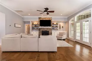 203 Monk Ct, North Wilkesboro, NC 28659 - Photo 6