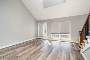 360 S Elm St, Greensboro, NC 27401 - Photo 6