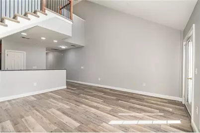 360 S Elm Street, Greensboro, NC 27401 - Photo 8