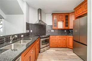 360 S Elm St, Greensboro, NC 27401 - Photo 12