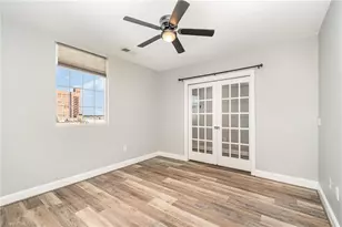 360 S Elm St, Greensboro, NC 27401 - Photo 16