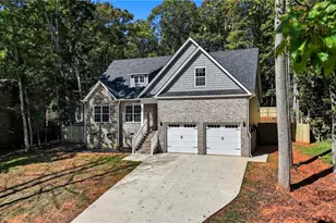 2065 Pembrooke Forest Dr, Winston-Salem, NC 27106 - Photo 4