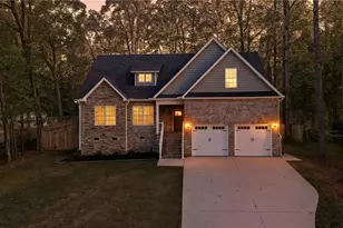 2065 Pembrooke Forest Dr, Winston-Salem, NC 27106 - Photo 2