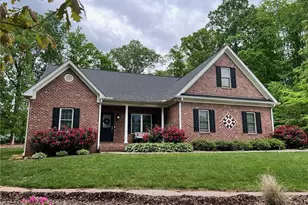 125 Drayton Ct, Mocksville, NC 27028 - Photo 1