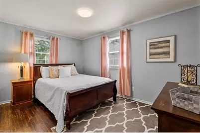 414 Overlook Street, Greensboro, NC 27403 - Photo 8