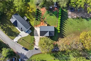 218 Taylor St, Yadkinville, NC 27055 - Photo 50