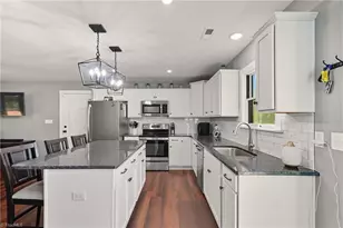 218 Taylor St, Yadkinville, NC 27055 - Photo 16