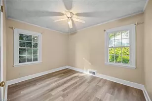 615 Paris St, Graham, NC 27253 - Photo 16