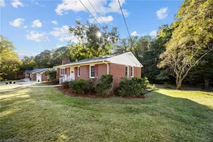 615 Paris St, Graham, NC 27253 - Photo 2