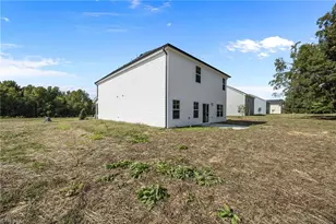 2441 Pleasant Hill Liberty Rd, Liberty, NC 27298 - Photo 4