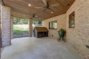 200 W Harris Pl, Eden, NC 27288 - Photo 34