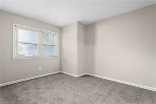 319 E Montcastle Dr, Greensboro, NC 27406 - Photo 18