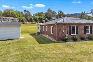 313 Arrowood St SE, Lenoir, NC 28645 - Photo 4